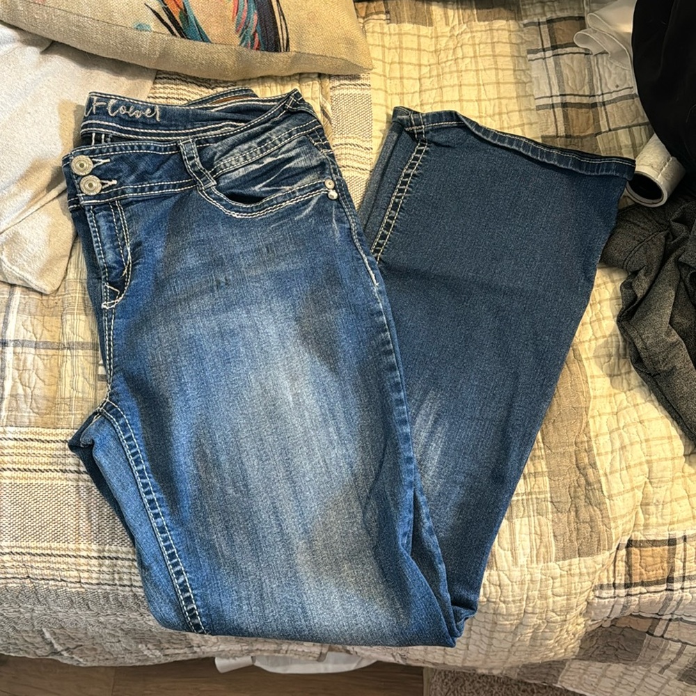 Wallflower bootcut jeans size 15